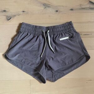 Xs gray vuori shorts